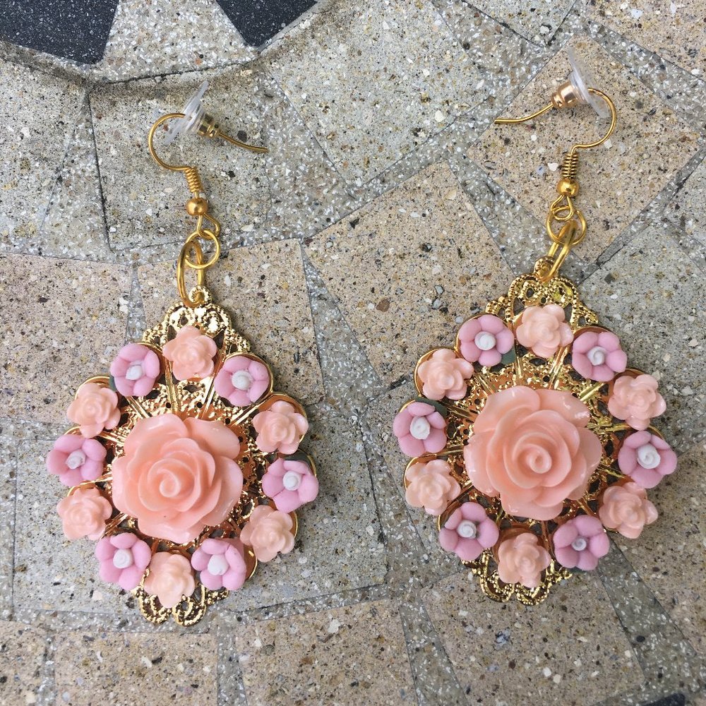 Adorable Pink & Gold Rose Earrings